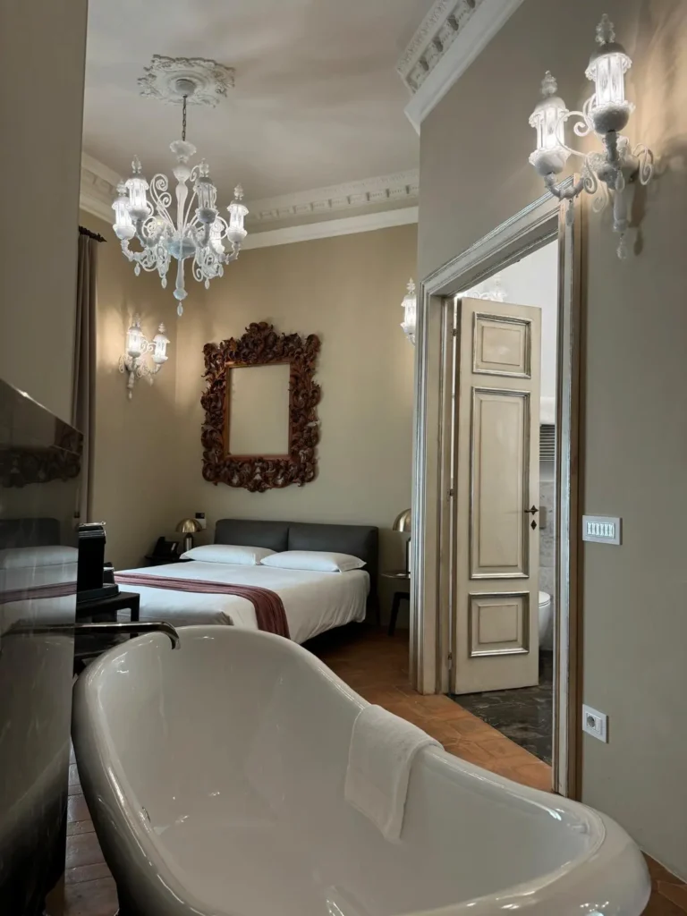 Camera Deluxe con vasca Hotel Milano Centrale Camera deluxe con vasca vicino Milano Centrale Hotel delle Nazioni Milano